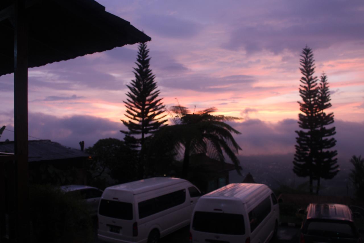 Sukuh Cottage Tawangmangu Luaran gambar