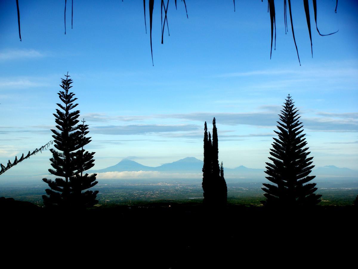 Sukuh Cottage Tawangmangu Luaran gambar